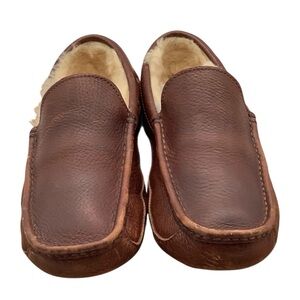 Ugg Men's Brown Leather Loafers size 8‎